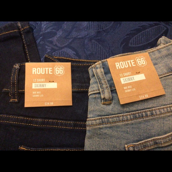 Women’s Skinny Leg Mid Rise Blue Jeans Bundle X2 - Picture 3 of 5